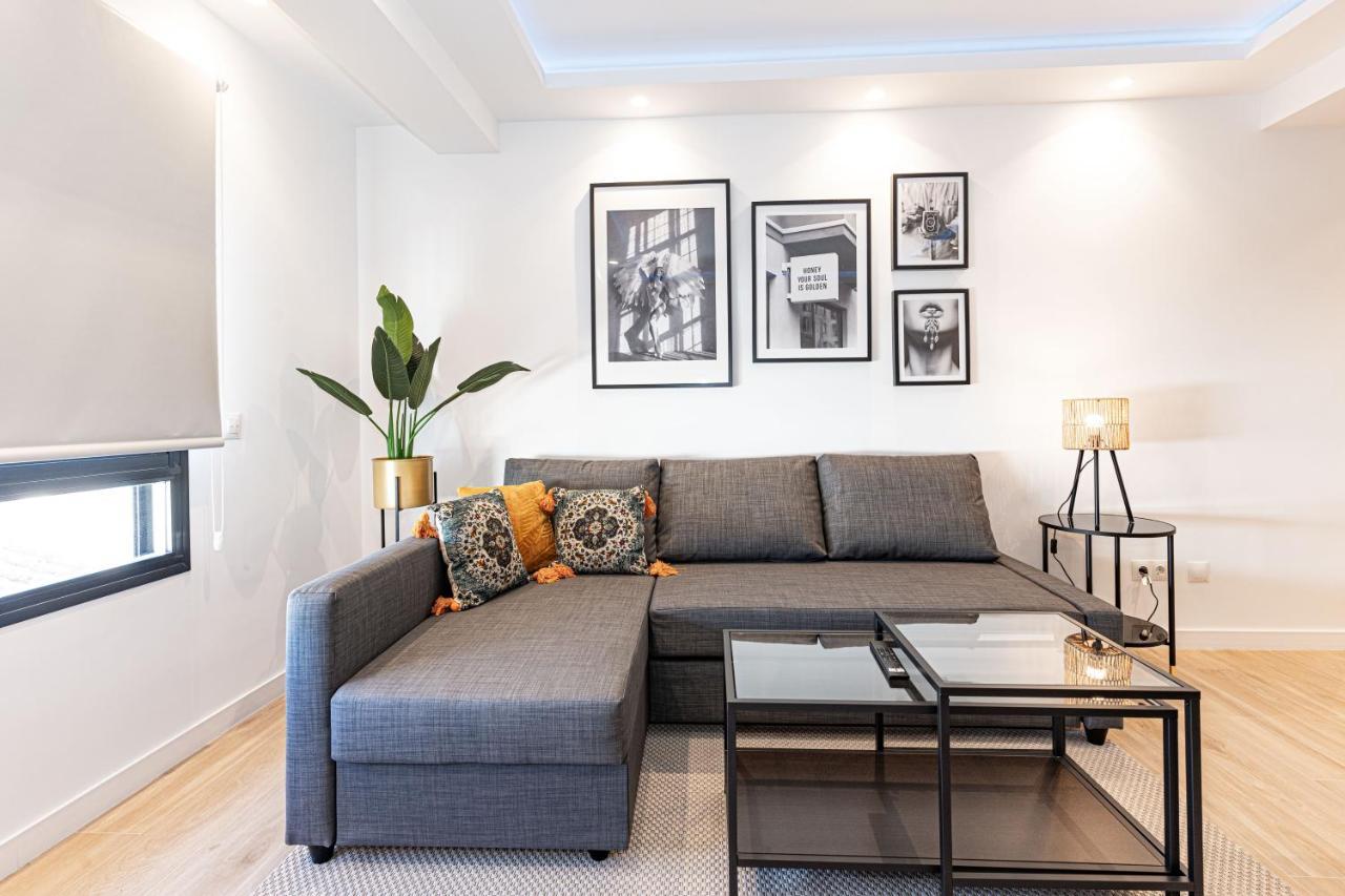 Acogedor Apartamento En Estepona Centro By Rent Me Luaran gambar