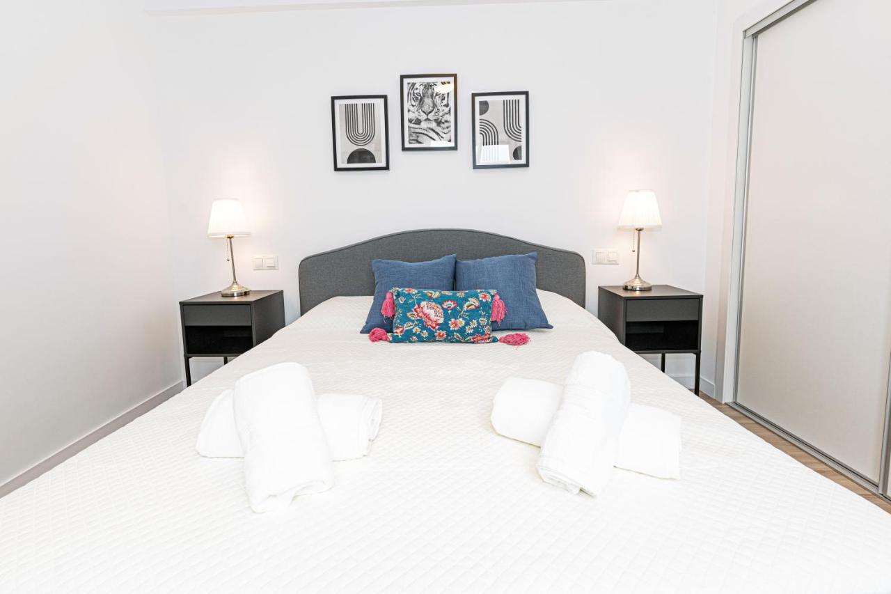 Acogedor Apartamento En Estepona Centro By Rent Me Luaran gambar