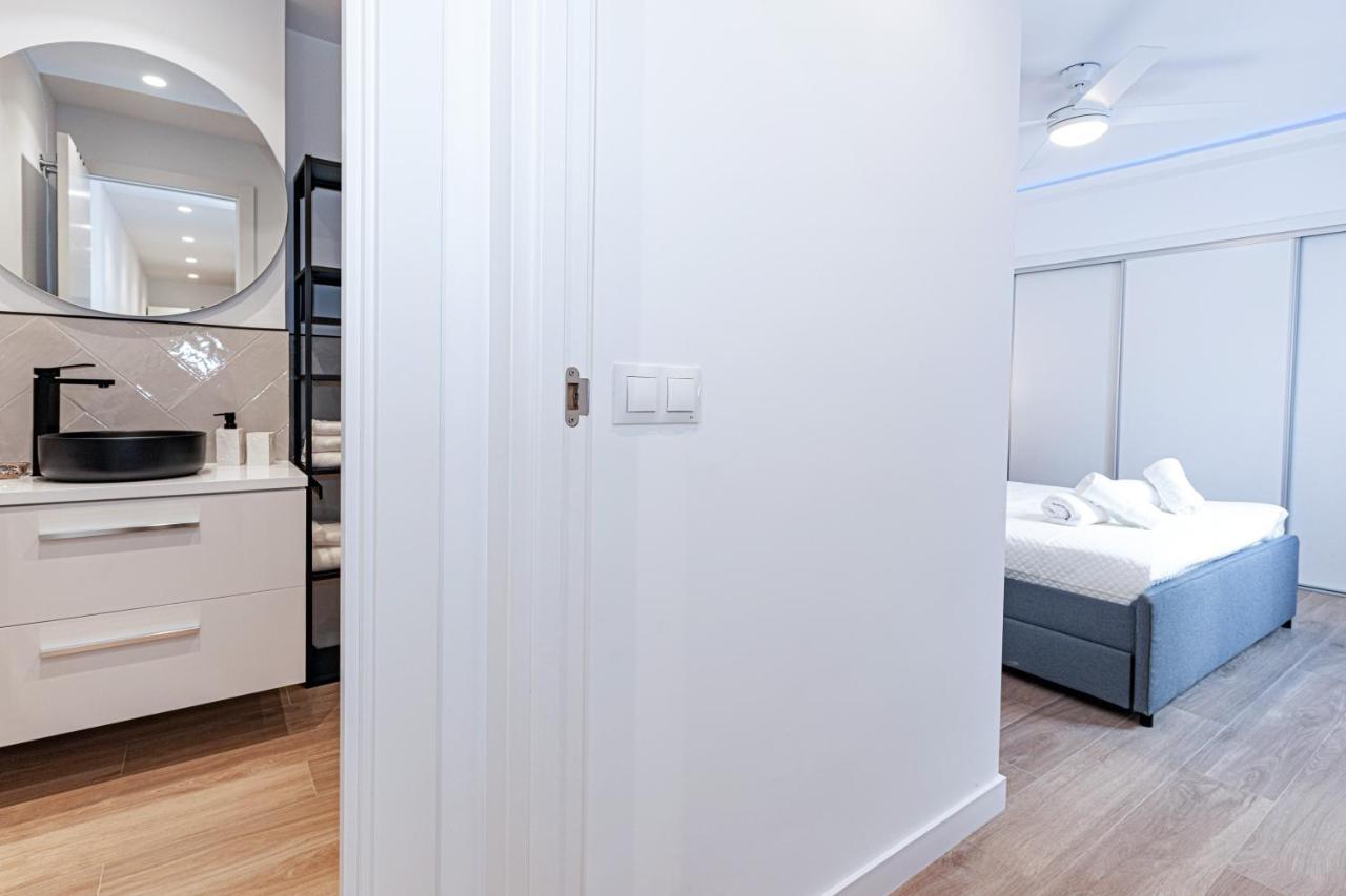 Acogedor Apartamento En Estepona Centro By Rent Me Luaran gambar